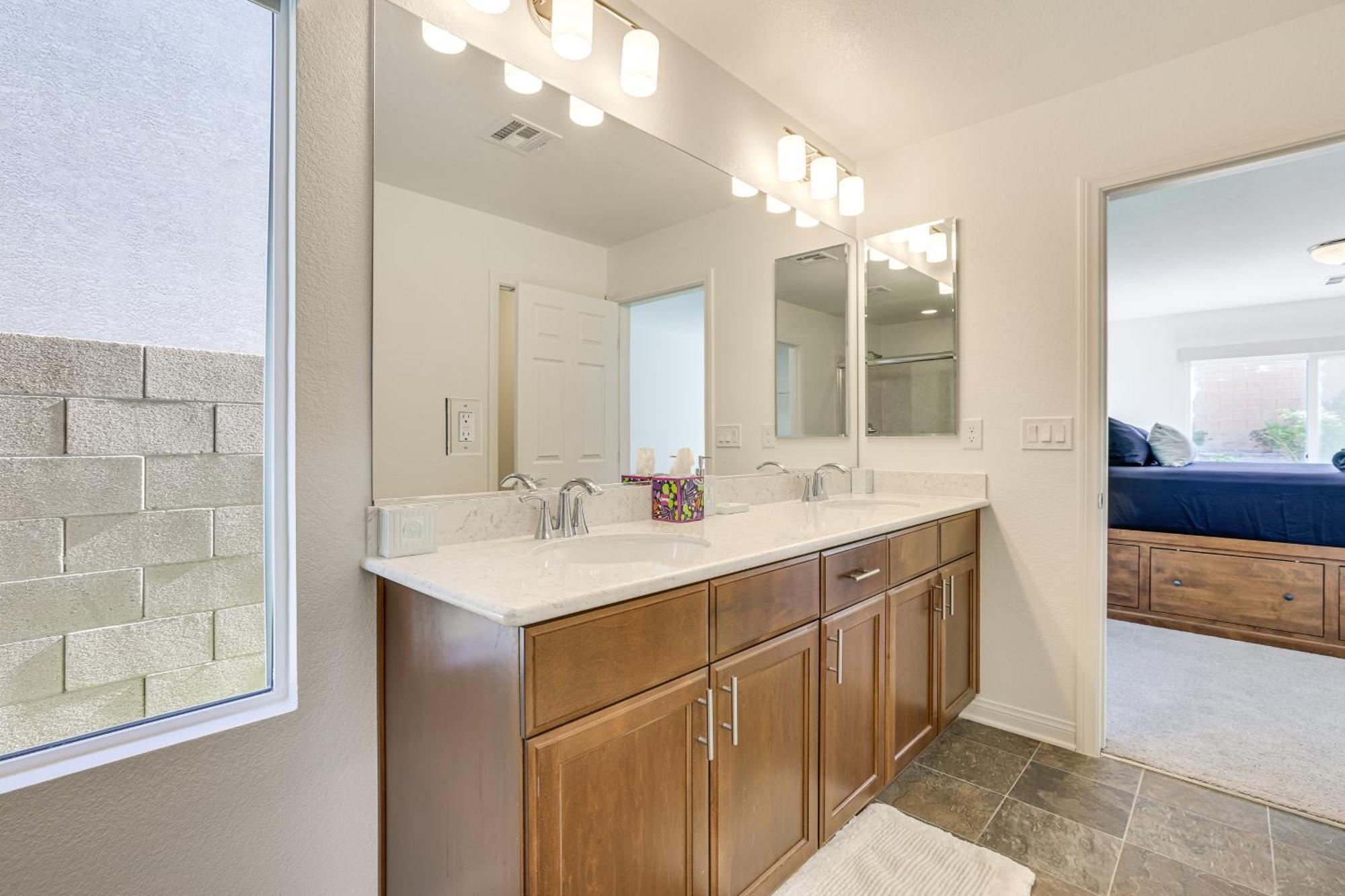 Сasa de vacaciones 10 Mi To The Strip Spacious Extended Vegas Stay!